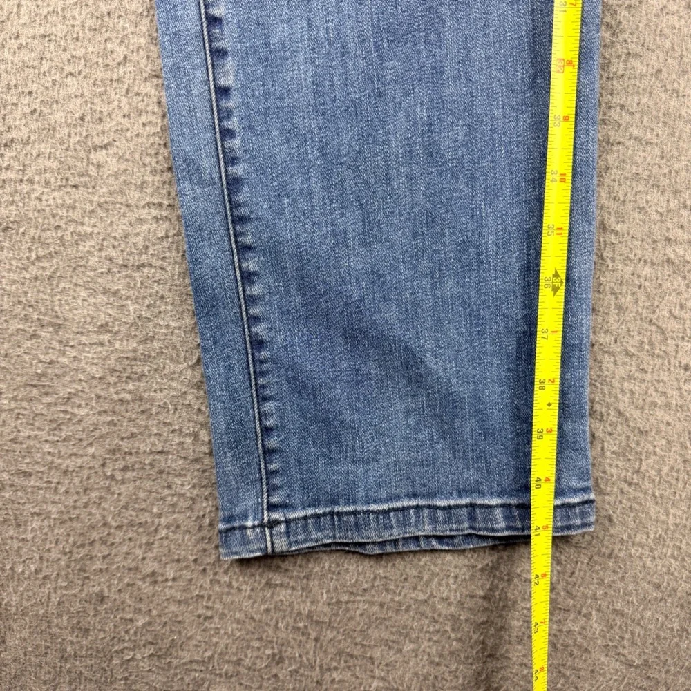 Kenneth Cole Reaction Straight Leg Women's Jeans Medium Wash Blue‎ Denim 38x32